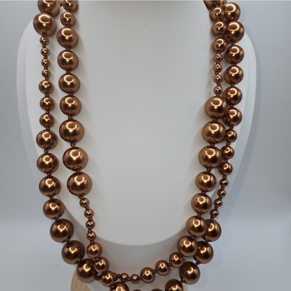 Isaac Mizrahi Live! Graduated Simulated Pearl Necklace NWOT - Picture 3 of 8